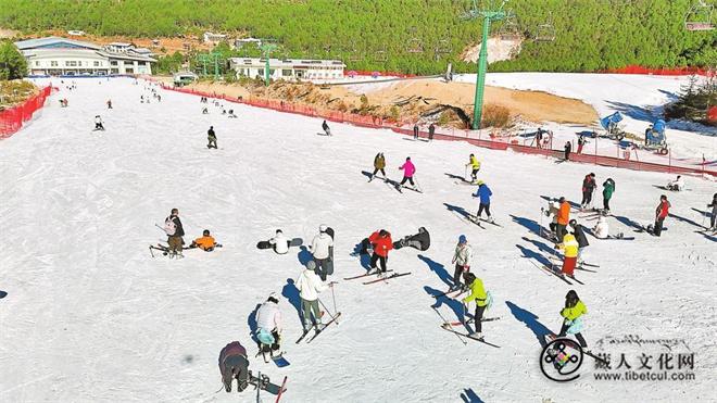 迪庆州以“冰雪+旅居”激活高原生态旅游新活力.jpg