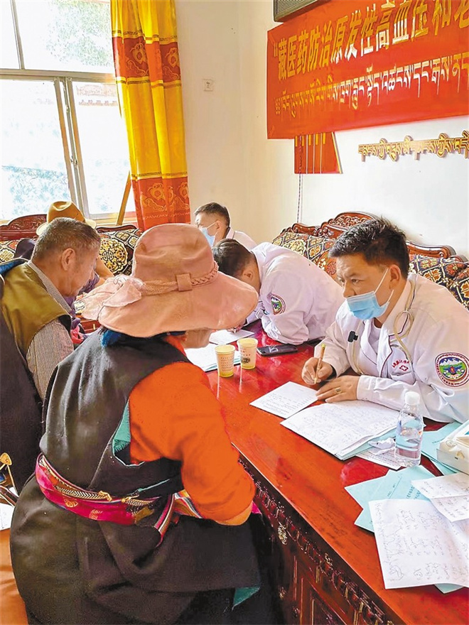 西藏推动藏医药事业蓬勃发展：传承精华 守正创新2.jpg