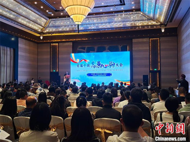 首届中国高原心胸大会在拉萨召开2.jpg