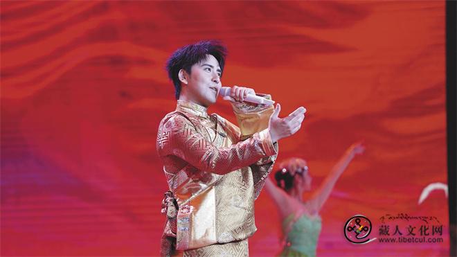 2026藏历火马新年晚会《跃马扬鞭幸福年》侧记4.jpg