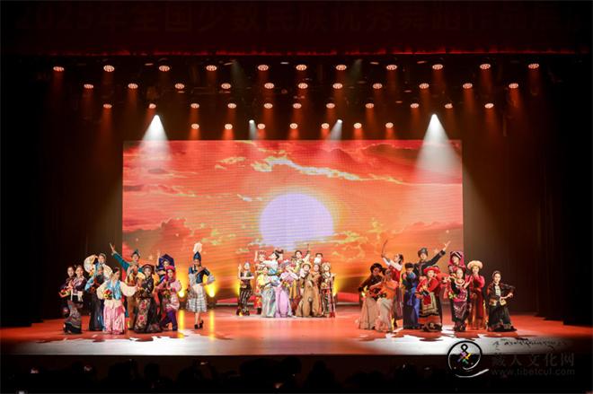 1761719188981976.jpg 2025全国少数民族优秀舞蹈作品展演在武汉举行2.jpg