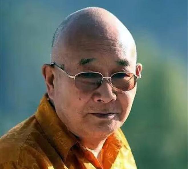 谈藏传佛教培养人才的模式