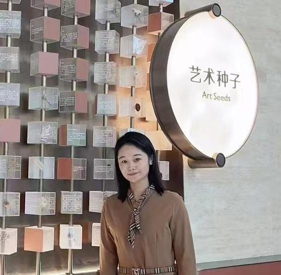 赵若菲：勒阿上空，生长着诗意的星星——读诗集《我要写的勒阿越来越少了》