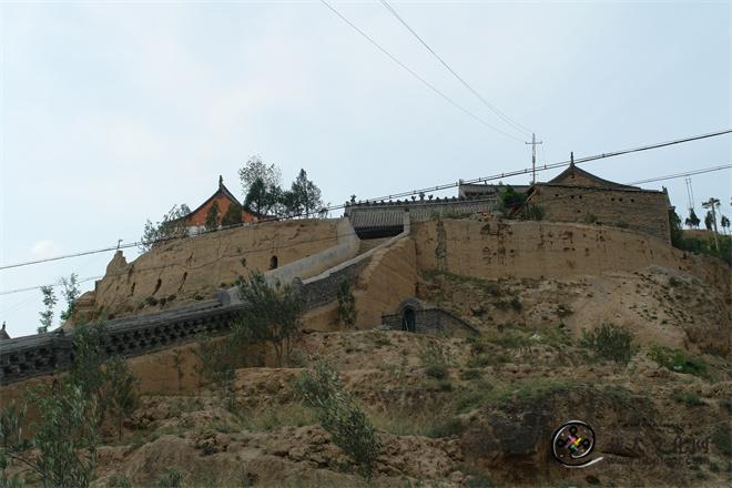 汉王寺外景。该寺修建在花果山山头据武都城东12公里.JPG