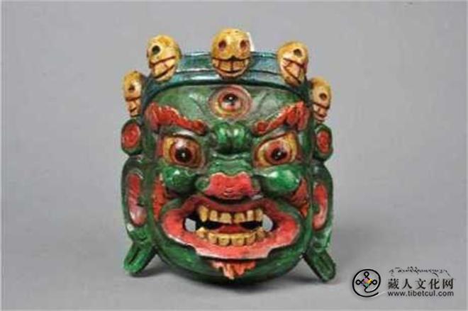 青海藏族羌姆面具的多元文化特征5.jpg