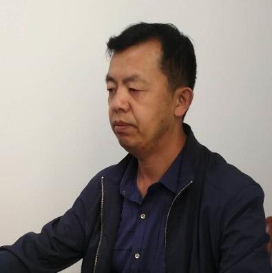杨涛：半个月亮挂上天穹（组诗）