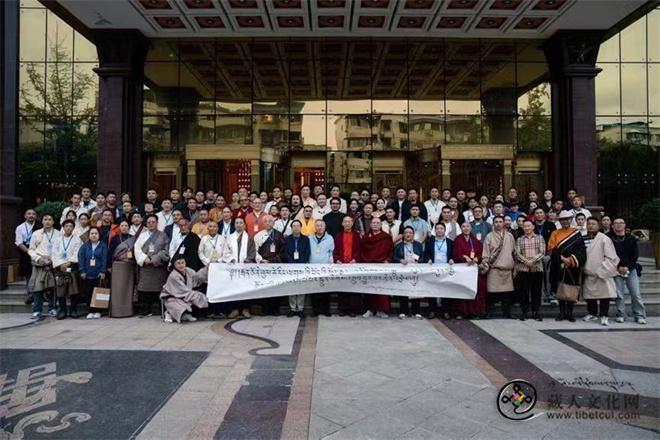 《藏族古典寓言小说》新书发布会在成都举办9.jpg