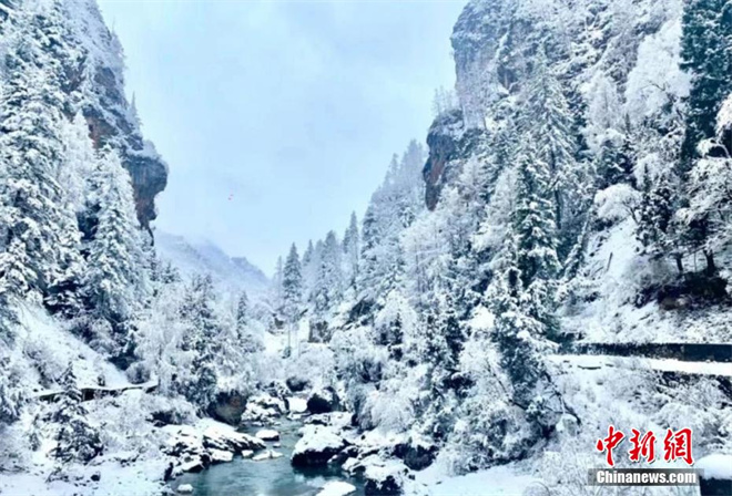 走近甘南：春雪润藏乡 水墨丹青入画来4.jpg