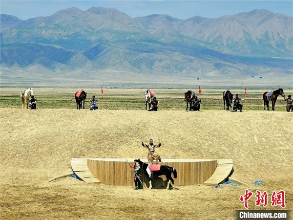 青海网红打卡地每7个当地人就有一名当老板3.jpg