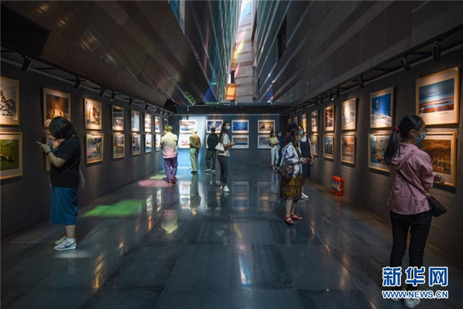 首届祁连山国家公园青海片区生态艺术展开展1.jpg