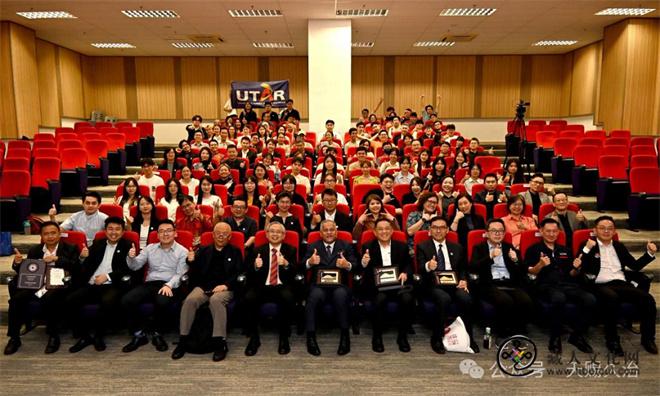 久治籍学子斩获国际赛事一等奖，亮相一带一路国际赛场1.jpg