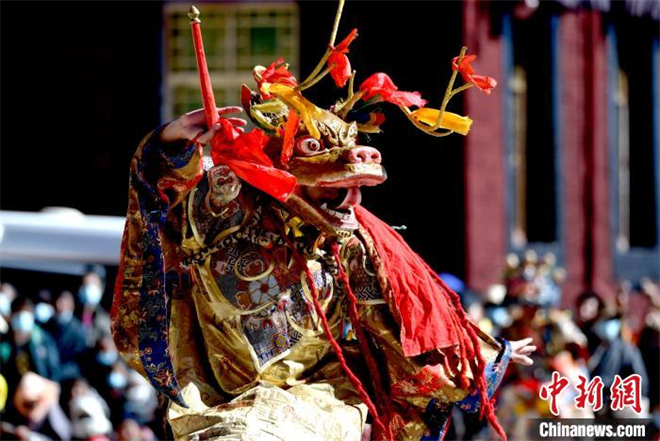 西藏楚布寺跳神活动迎藏历新年6.jpg