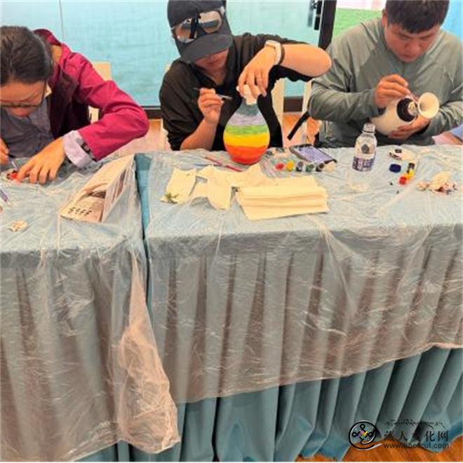以瓷证史 讲好各民族交往交流交融故事——西藏博物馆瓷器专题展览正式启幕3.jpg