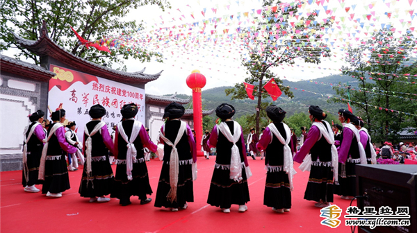 云南省香格里拉非遗文化展演活动在藏乡村寨举办.jpg