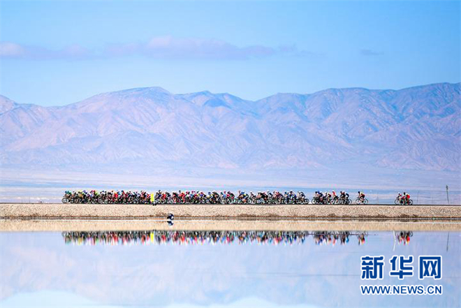 第21届环湖赛开幕 青藏高原即将上演自行车“速度与激情”.jpg