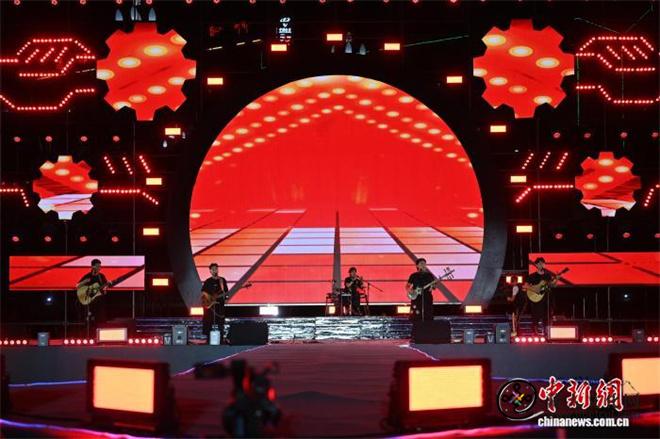 甘肃扎尕那青稞音乐季启幕 首场演绎“最炫民族风”11.jpg