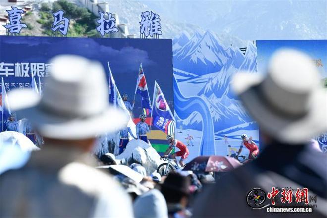 中国西藏第六届跨喜马拉雅自行车赛激情开赛2.jpg