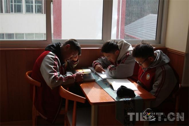川藏线上的雪域摇篮：一封来自四川省藏文学校的信11.jpg