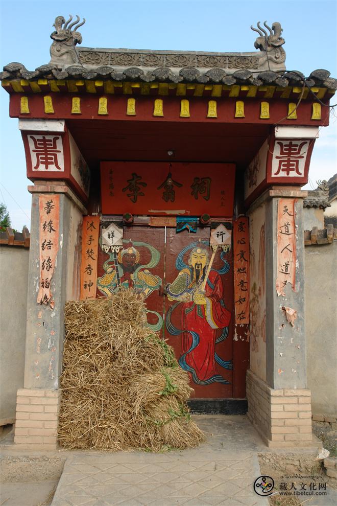 李翕祠门楼颇似一农家.JPG