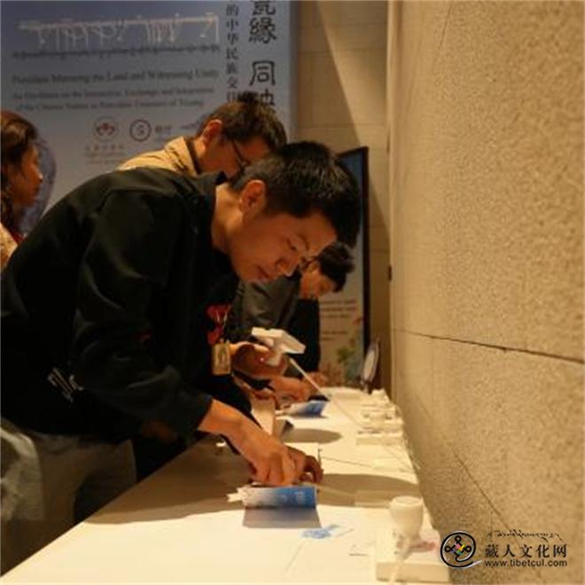 以瓷证史 讲好各民族交往交流交融故事——西藏博物馆瓷器专题展览正式启幕4.jpg