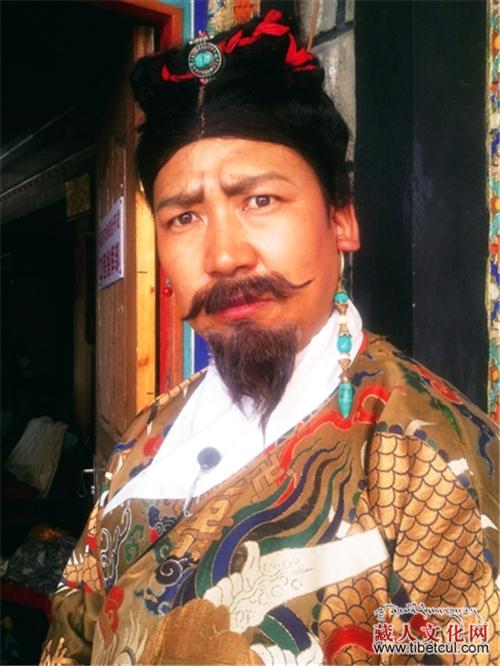 班典旺久：继承和发扬藏族传统戏曲艺术